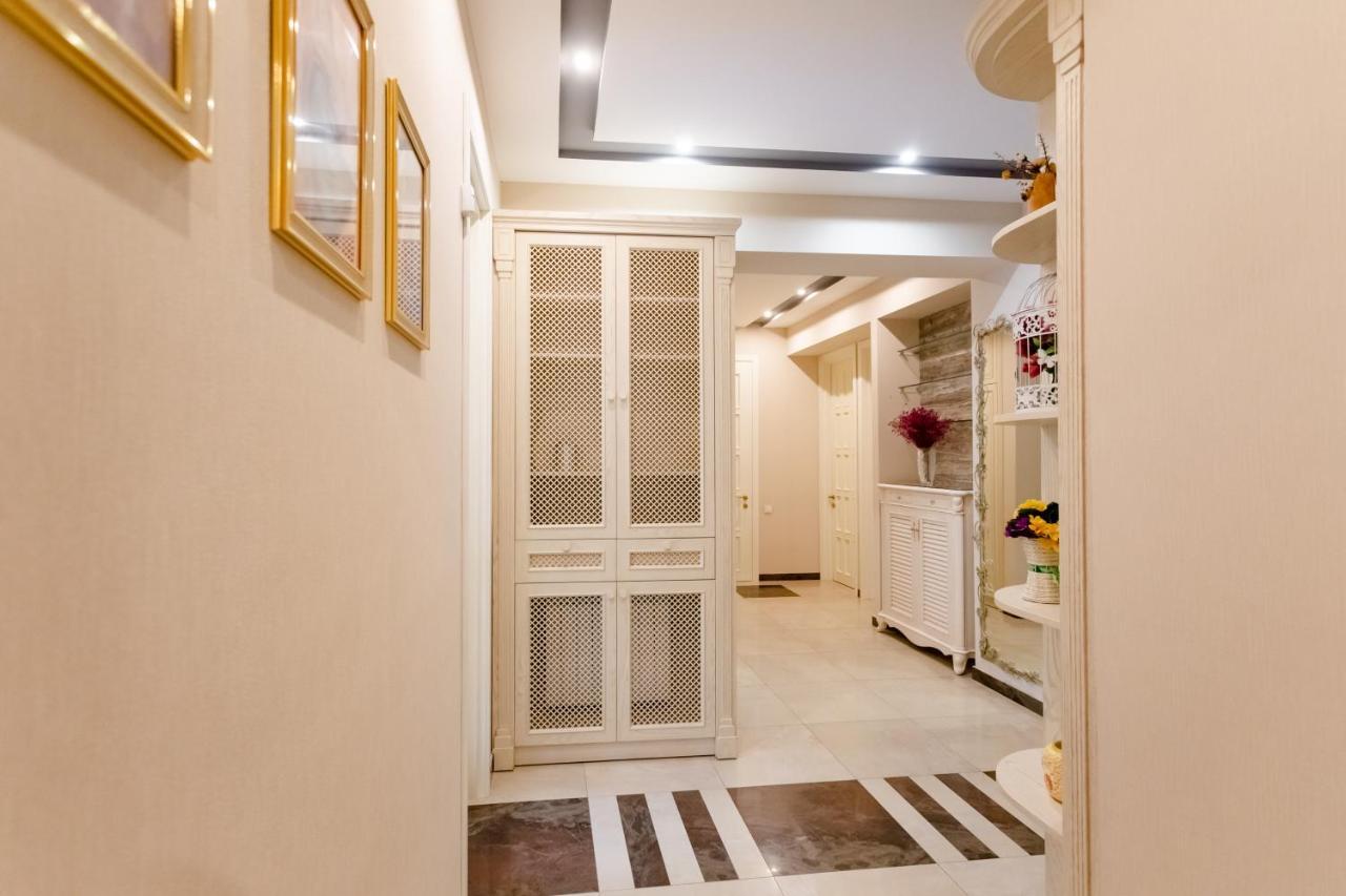 3Bd-2Bth Apartment In Tbilisi City Center Kültér fotó